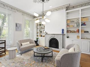 160 Hoyt St, Brooklyn, NY 11217