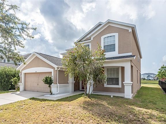 3rd image of 12345 Cedarfield Dr
