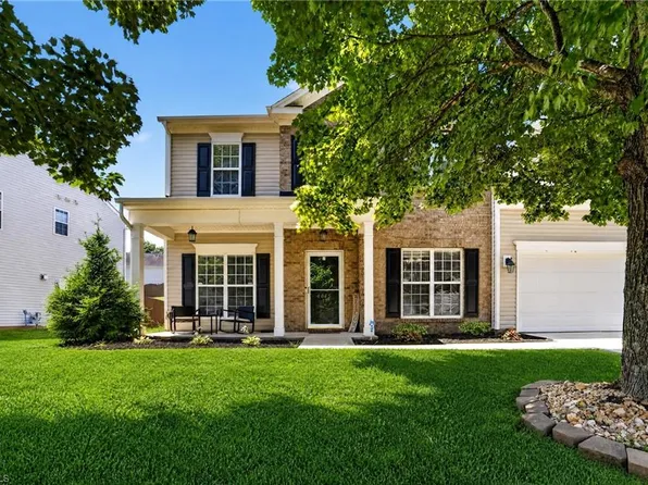 4045 Fountain Grove Dr, High Point, NC 27265