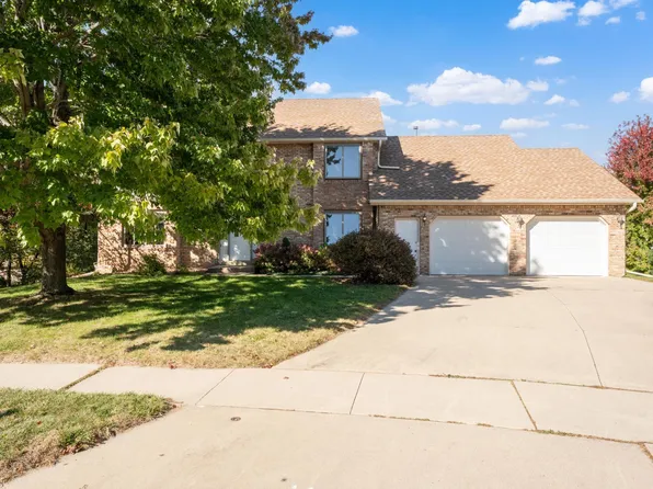 2129 E Heights Ln NE, Rochester, MN 55906