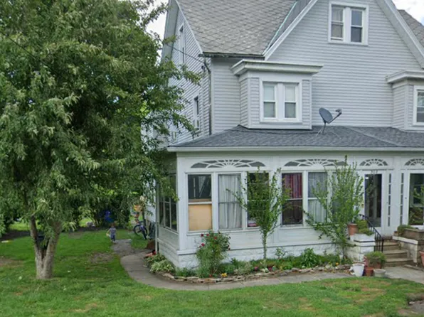 302 Horace Ave, Palmyra, NJ 08065