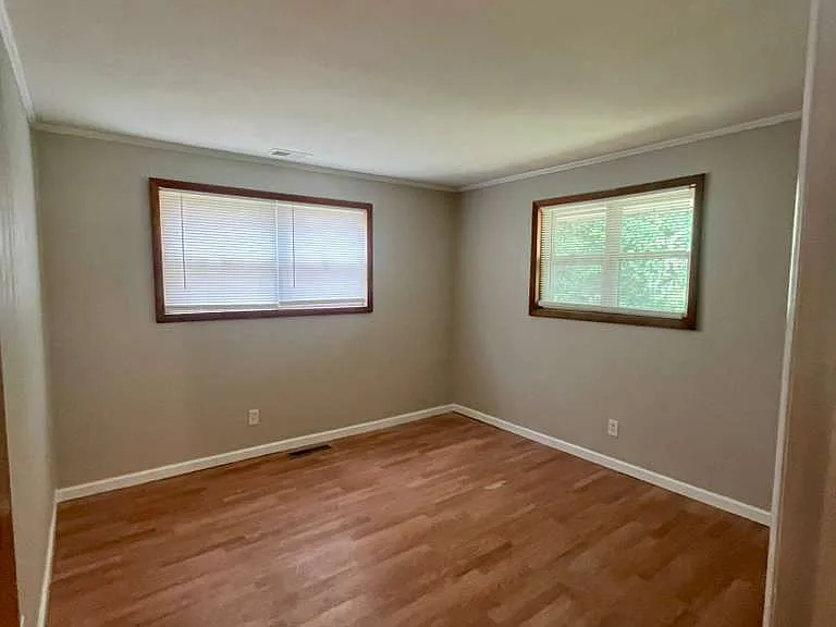 937 Lebon Dr — Photo 9