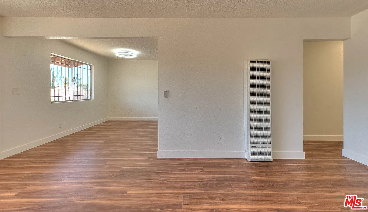 2 bed, 1.0 bath, 900 sqft, $2,695 — Photo 3