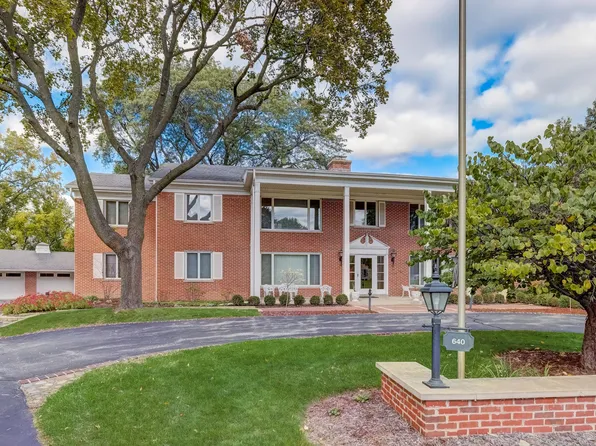 640 Dunleith Circle, 640 Dunleith Cir APT 4, Elm Grove, WI 53122