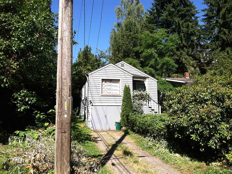 2nd image of 9701 20th Ave NE
