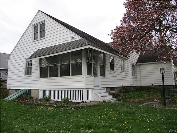 3rd image of 124 Schoeck Ave