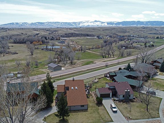 3rd image of 1750 Meadowlark Ln