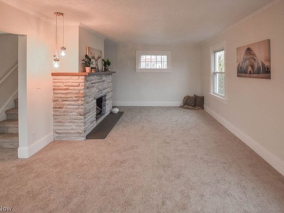 2nd image of 10614 Vernon Ave