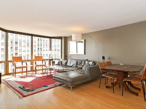 4th image of 2650 N Lakeview Ave APT 3406