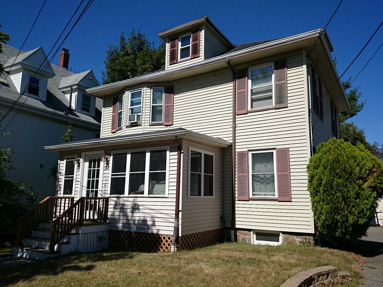 21 Amesbury St, West Roxbury, MA 02132 Zillow