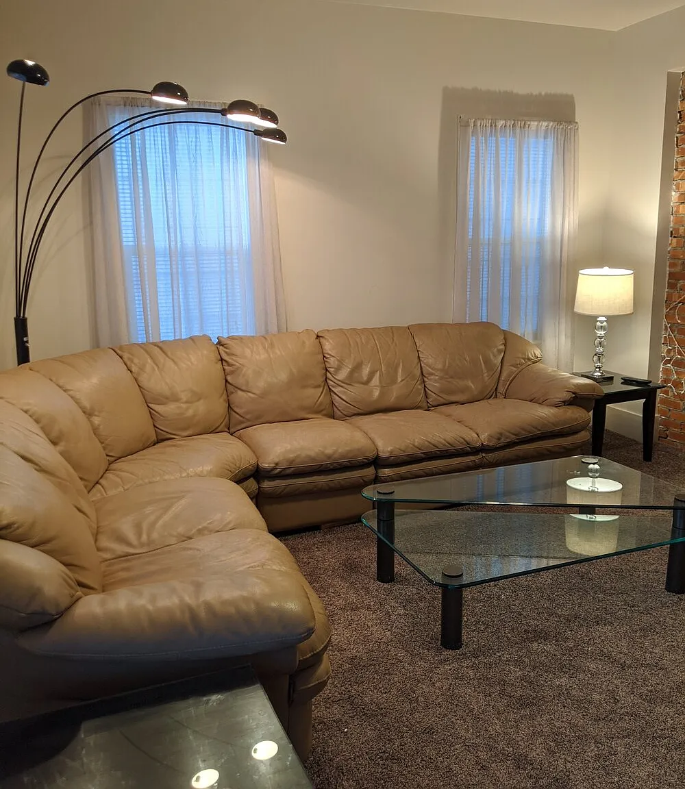 5 bed, 1650 sqft, $720 — Photo 3