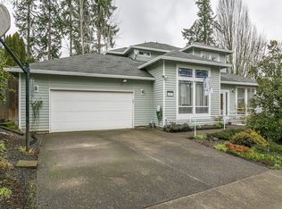 17853 SW Hart Dr, Beaverton, OR 97007