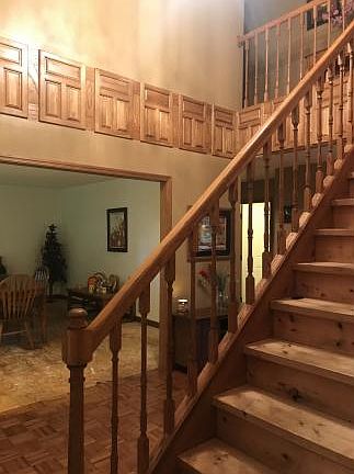 5th image of 822 Seven Oaks Dr