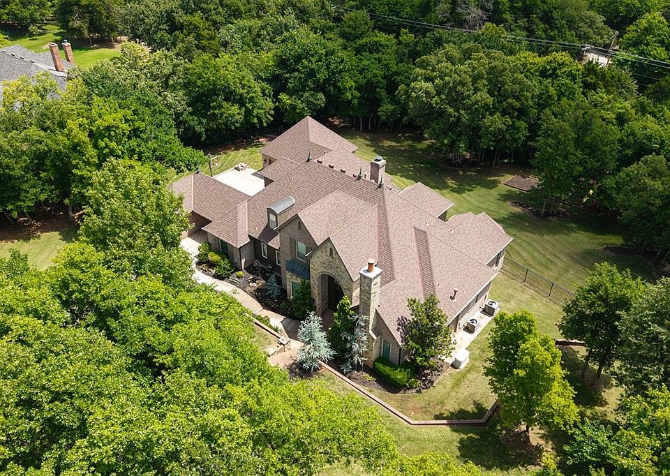 1st image of 6000 Bronte Way