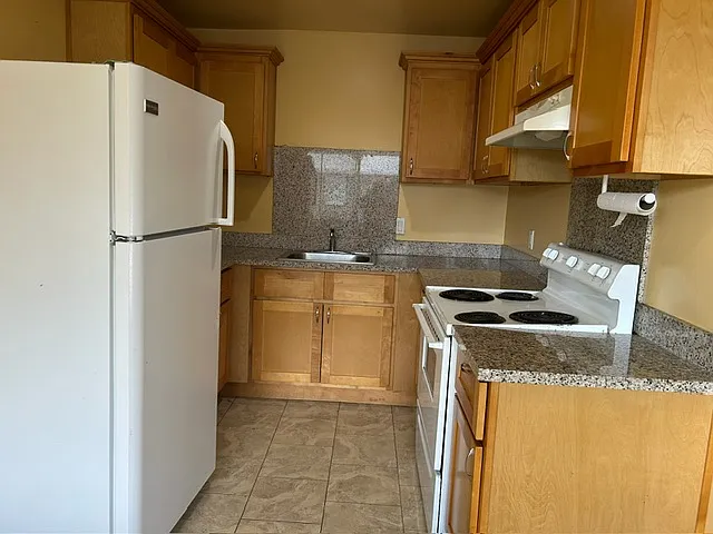 2 bed, 800 sqft, $2,495 — Photo 1