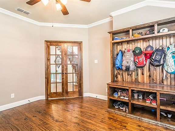 4th image of 125 Chapel Hill Dr