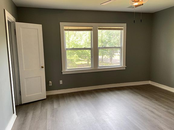 2nd image of 702 N B St #2