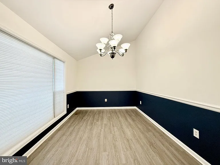 70 Dorothy Ln — Photo 12