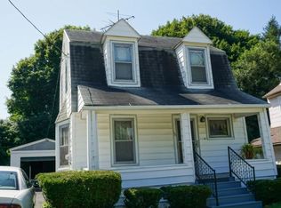 16 Brewster St, Johnson City, NY 13790