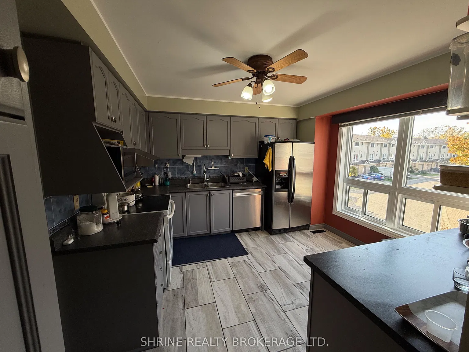 4 bed, $2,300 — Photo 3