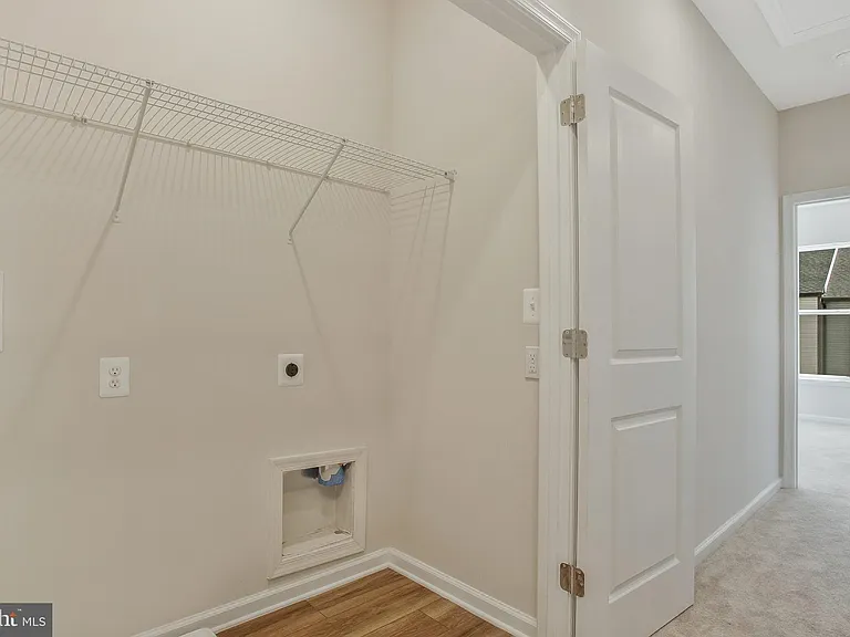 244 Mainstream Dr — Photo 21