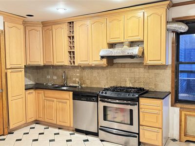 8416 Elmhurst Ave #5 A, Queens, NY, 11373