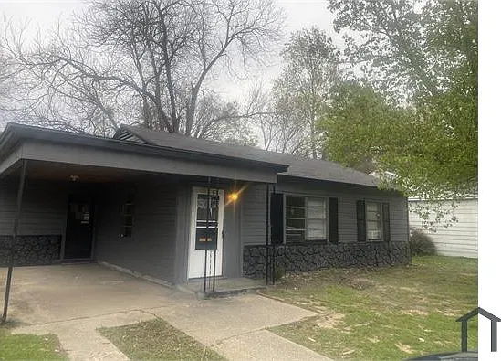 2 bed, 1000 sqft, $875 — Photo 1