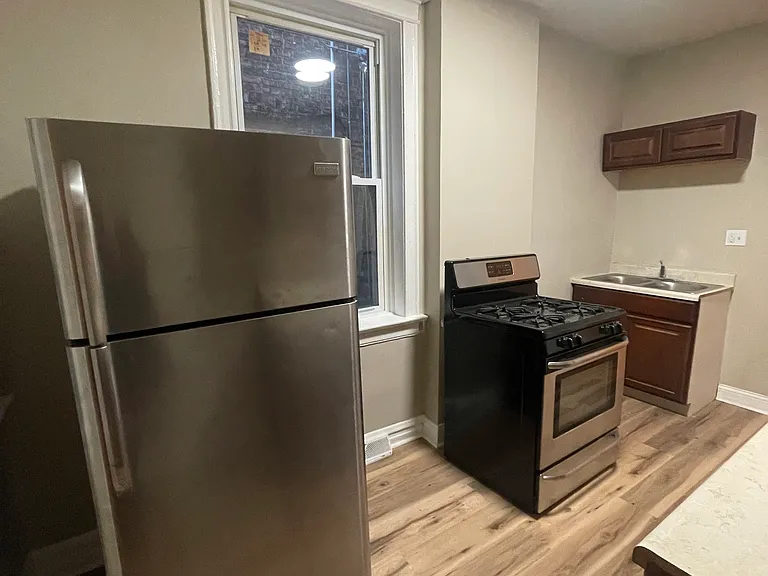 7556 S Langley Ave #1 — Photo 26
