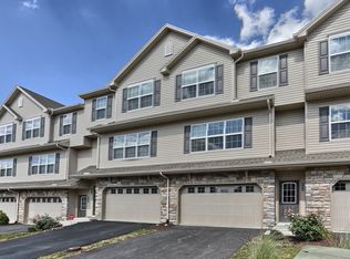 463 Galleon Dr, Mechanicsburg, PA 17050