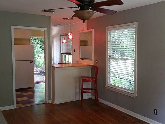 5th image of 4610 Mount Vernon Dr