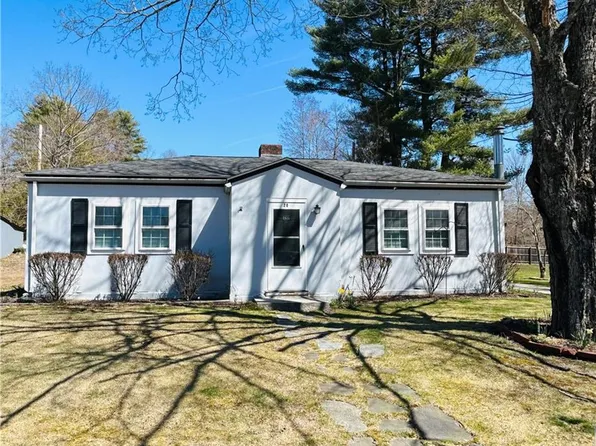 20 Maple Leaf Rd, Burrillville, RI 02830