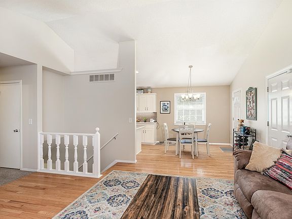 5th image of 4342 N Stratford Ln