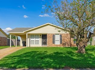 1657 Holiday Pl, Bossier City, LA 71112