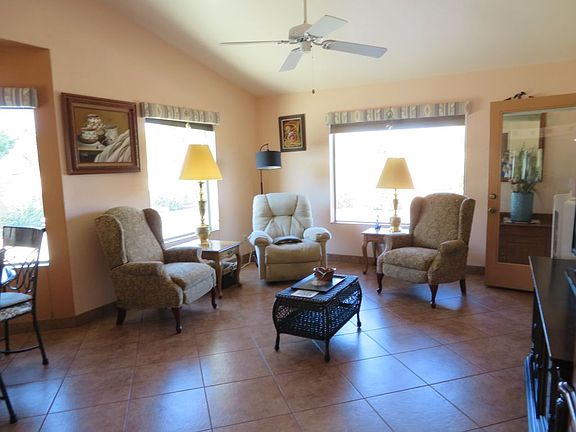 3rd image of 2660 Brewer Dr