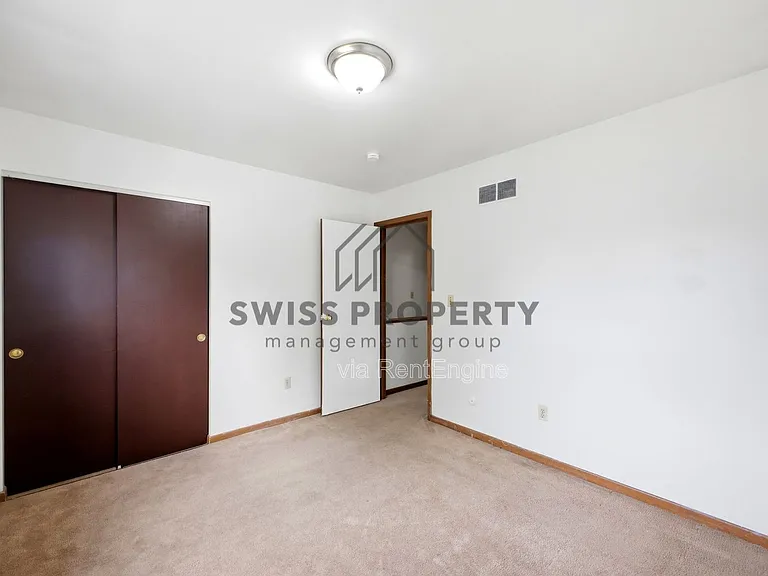 1579 Briarwood Ave — Photo 14
