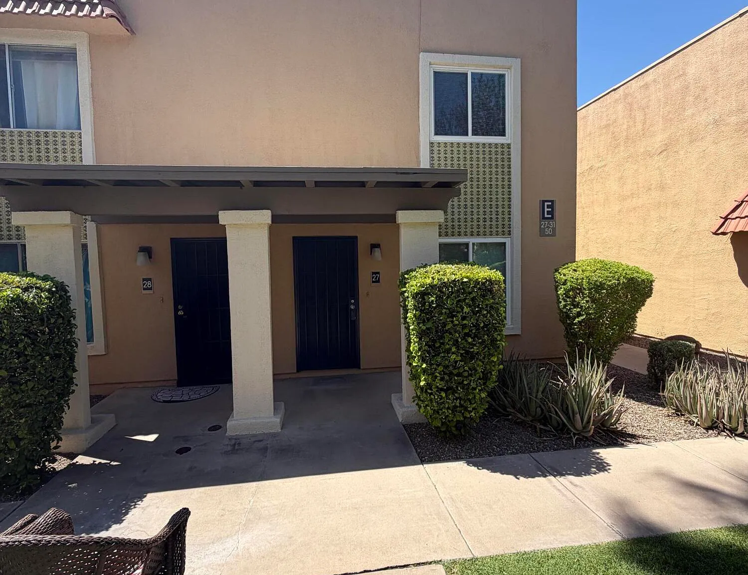 2 bed, 1.5 bath, 981 sqft, $2,300 — Photo 2