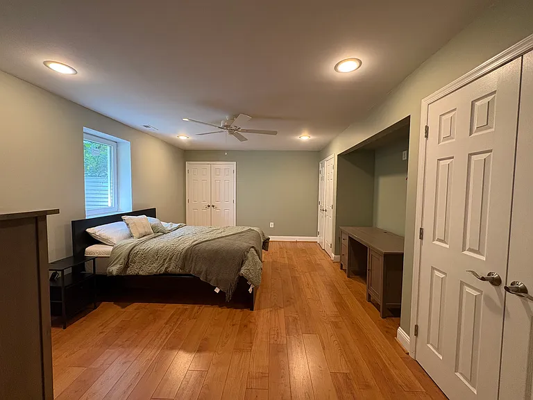 3810 Larkview Ct #B — Photo 2