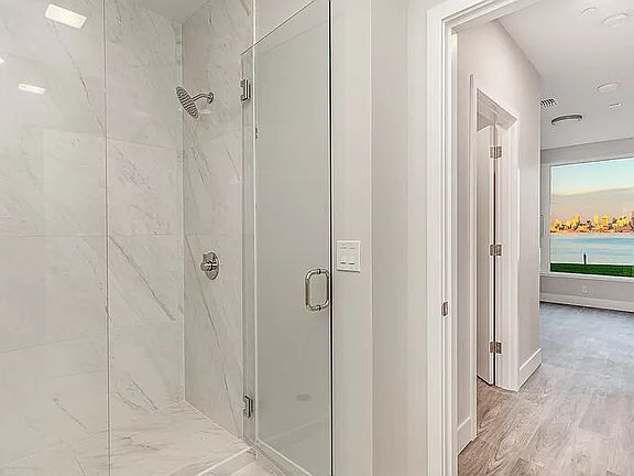 5th image of 17 Harbor Ave SW #300