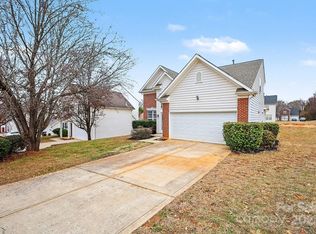 11935 Misty Pine Ct, Charlotte, NC 28215