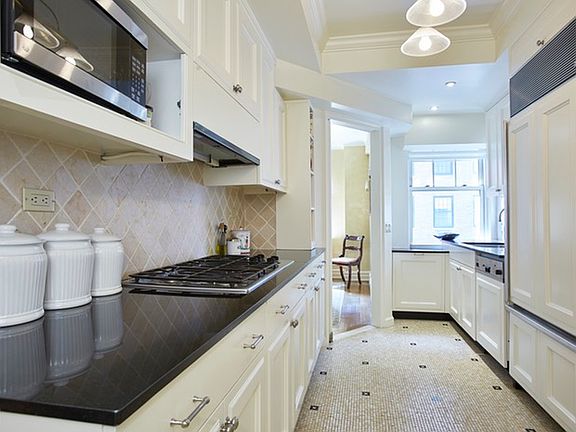 5th image of 785-789 Park Ave