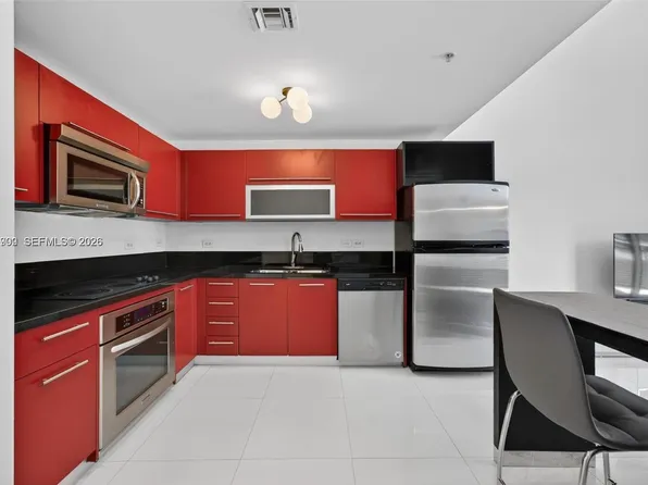 253 NE 2nd St, Miami, FL