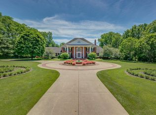 2404 Topsfield Rd, South Bend, IN 46614