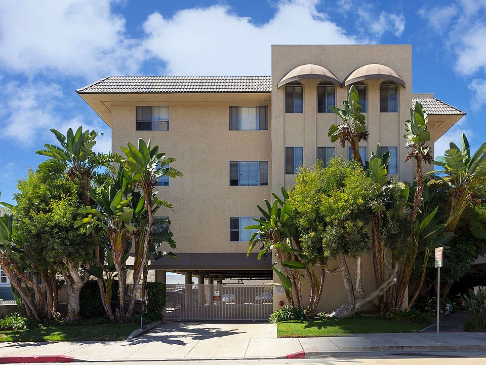 1st image of 4022 Albatross St APT 408