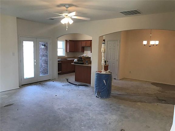 2nd image of 2571 Paseo Paraiso Dr