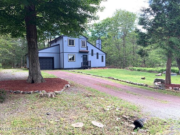 3rd image of 9554 Jasmine Dr