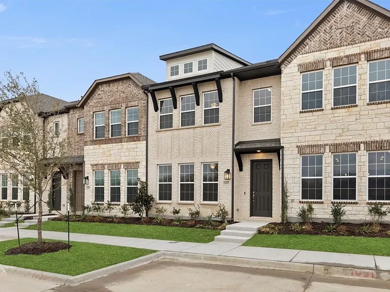 1048 Keene Ridge Dr — Photo 15