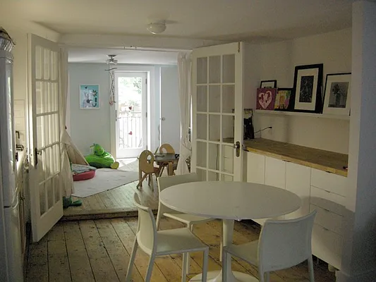 Rented by City Connections Realty | media 21