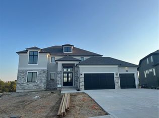 3415 NE 102nd St, Kansas City, MO 64155