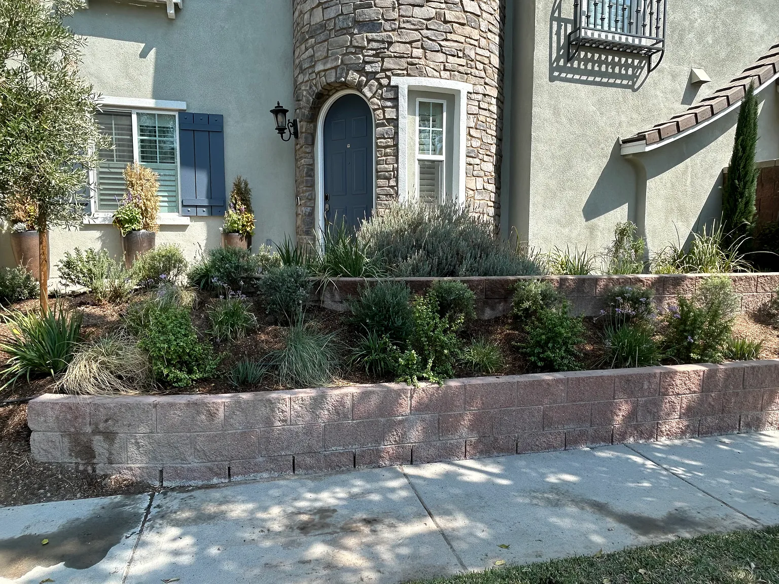 1 bed, 2848 sqft, $1,200 — Photo 2
