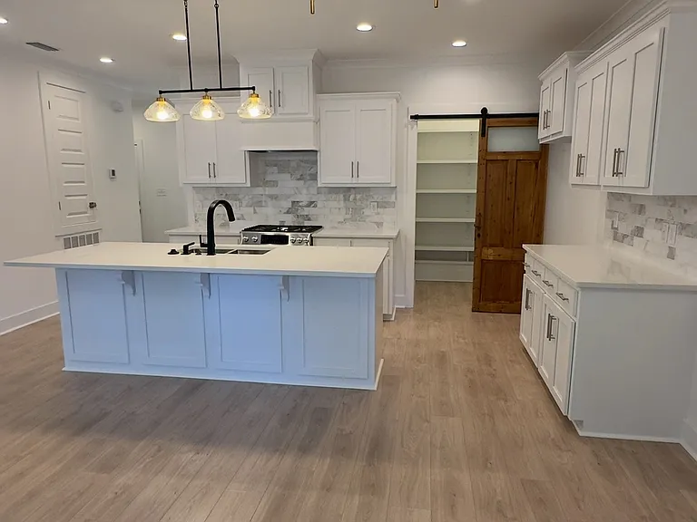 2262 Snowden Pl — Photo 2